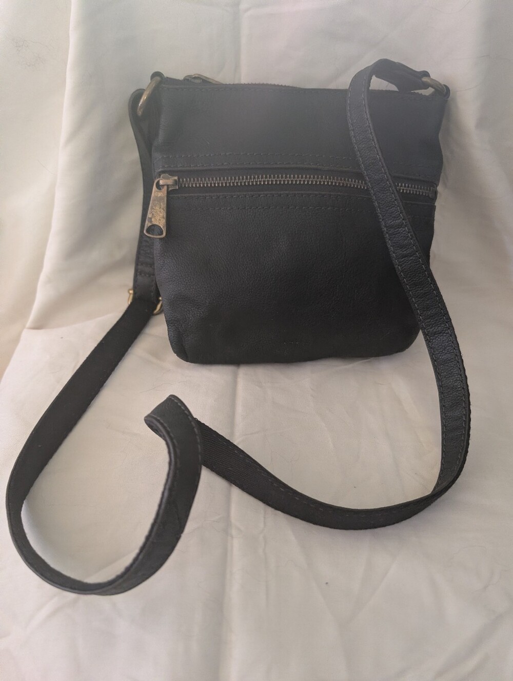 Fossil Compact Black Crossbody Bag
